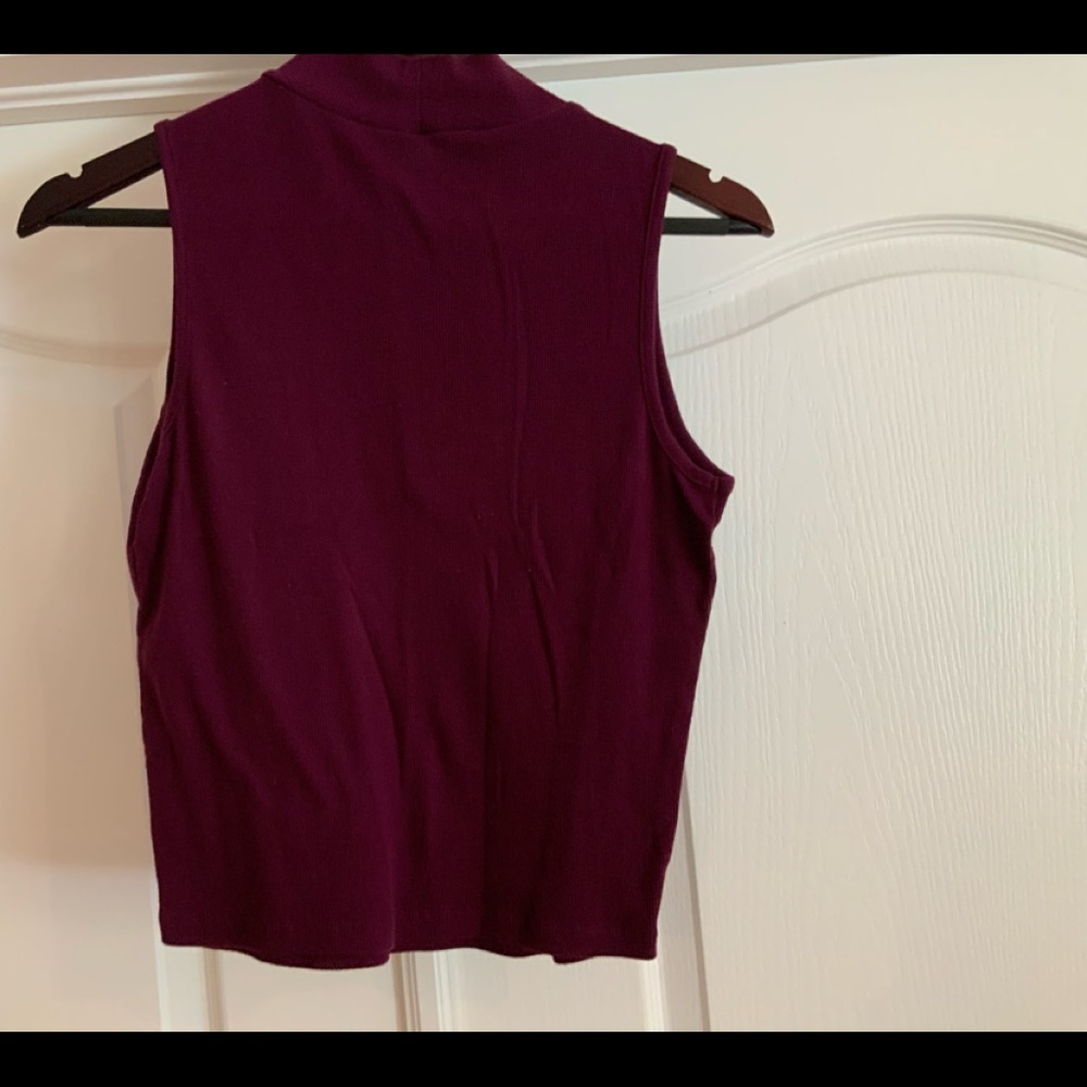 Short top - Picture 2 of 2